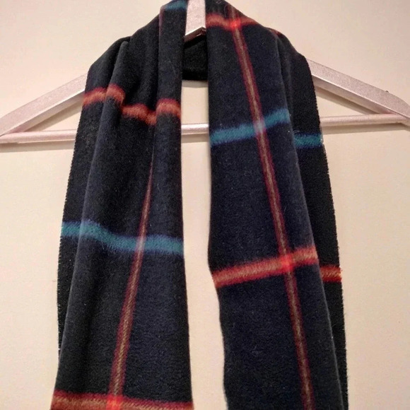 Parisian 100% Cashmere Plaid Tassel Multifunctional Scarf - Picture 5 of 7